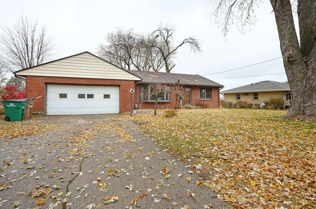 2218 70th Street, Windsor Heights, IA 50324