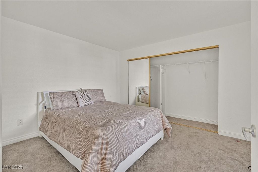 Image 17 of property listing at 5055 West Hacienda Avenue 1136, Las Vegas, NV 89118