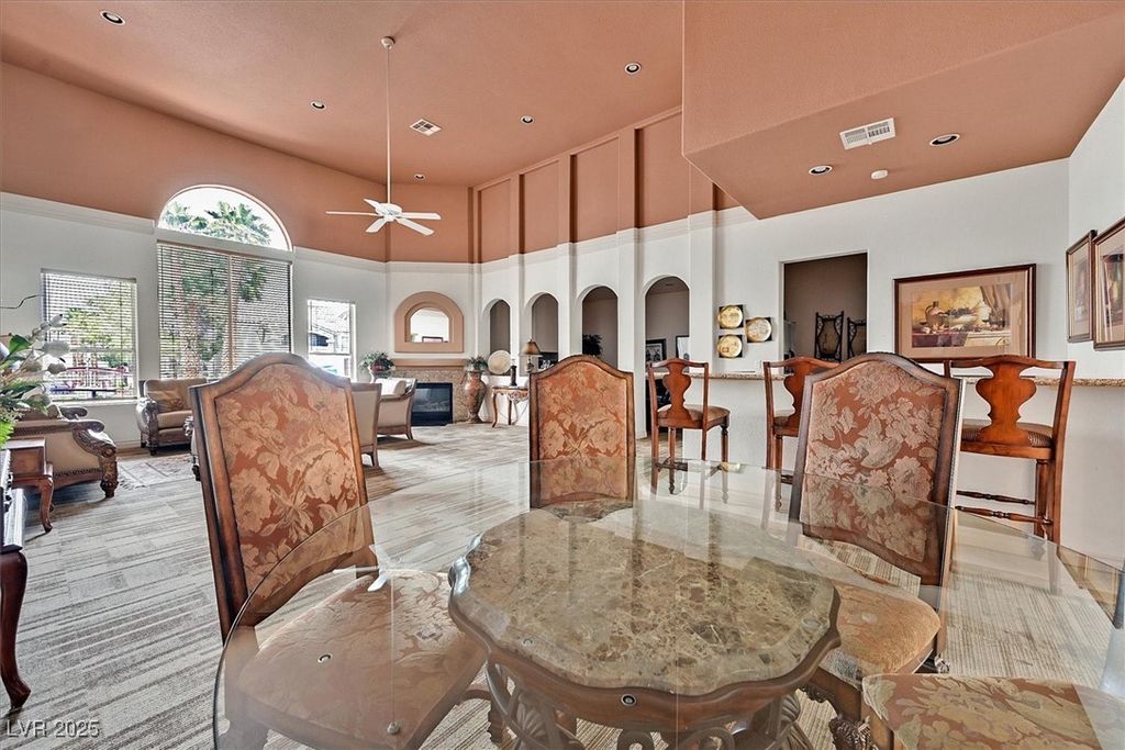 Image 24 of property listing at 5055 West Hacienda Avenue 1136, Las Vegas, NV 89118