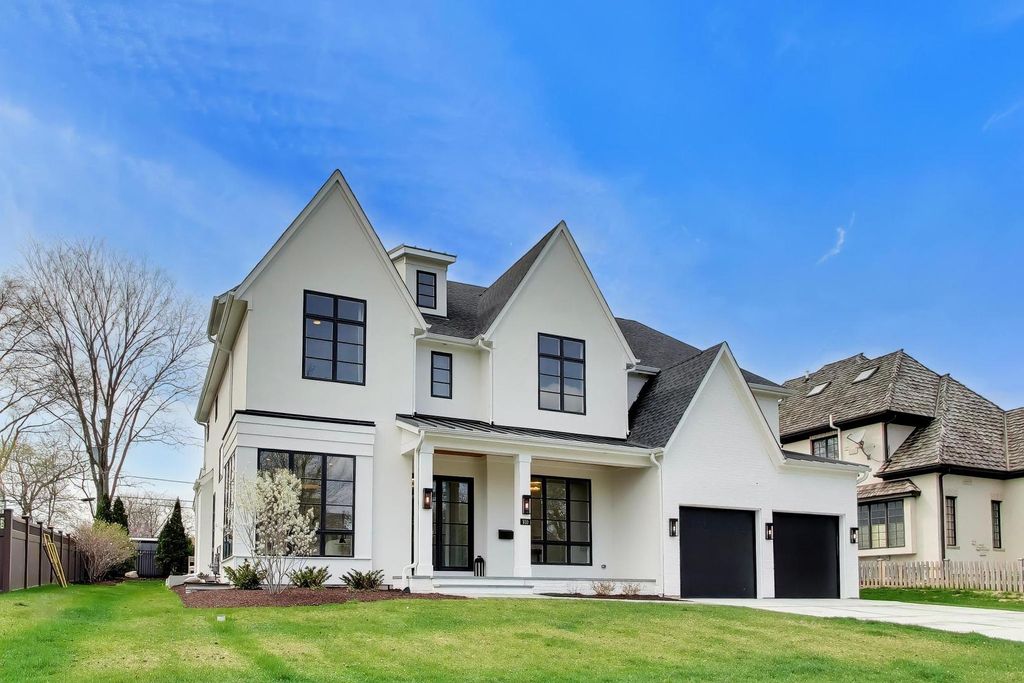 910 Allmen Avenue, Hinsdale, IL 60521