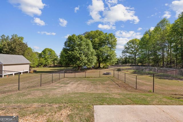 555 Mackinaw Drive, Bethlehem, GA 30620