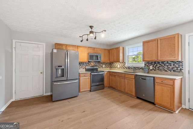 555 Mackinaw Drive, Bethlehem, GA 30620