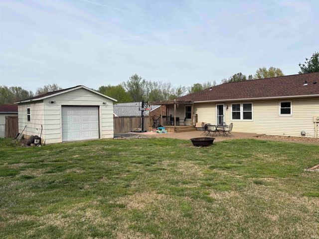 5855 Westchester Drive, Newburgh, IN 47630
