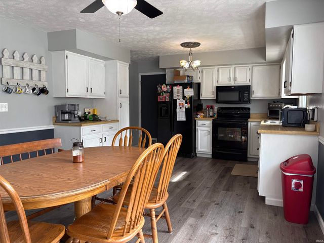 5855 Westchester Drive, Newburgh, IN 47630