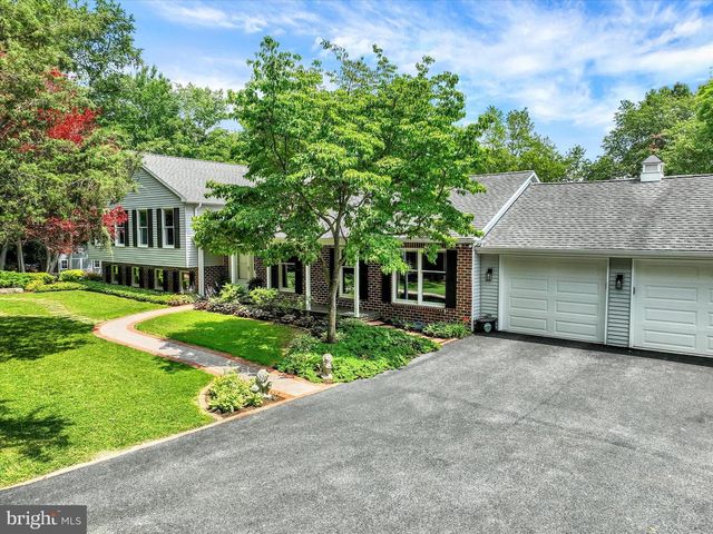 11013 KLINE HILL CT, New Freedom, PA 17349
