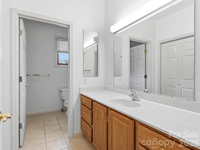 128 Stone House Road, Hendersonville, NC 28739