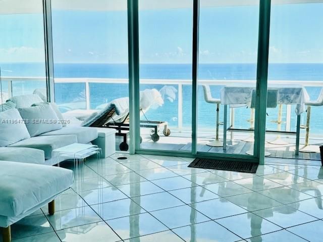 6301 Collins Ave 2802, Miami Beach, FL 33141