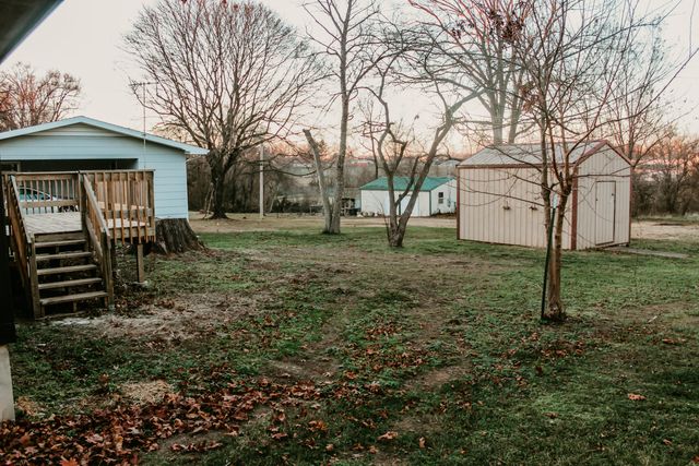 502 Bunch Avenue, Ava, MO 65608