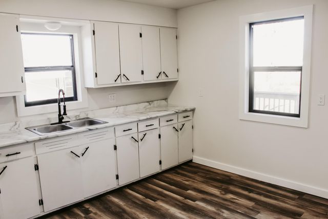 502 Bunch Avenue, Ava, MO 65608