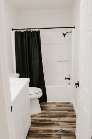 502 Bunch Avenue, Ava, MO 65608