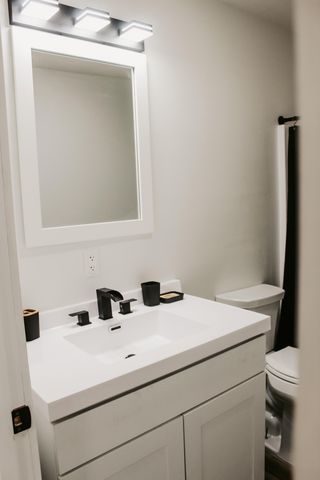 502 Bunch Avenue, Ava, MO 65608