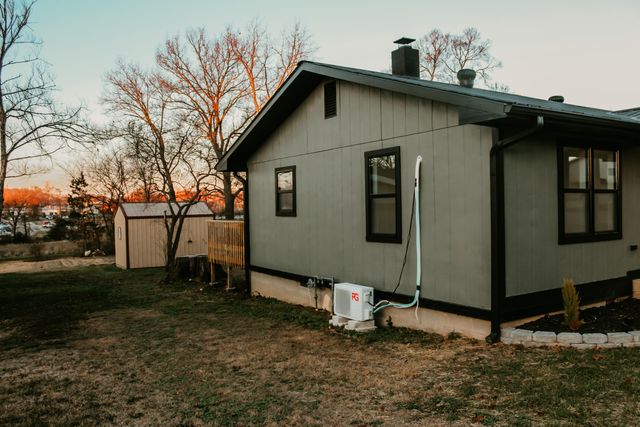 502 Bunch Avenue, Ava, MO 65608