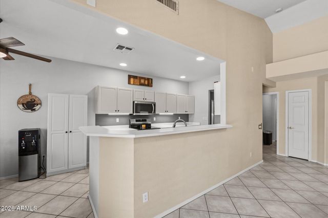 6305 E PALM Street, Mesa, AZ 85215