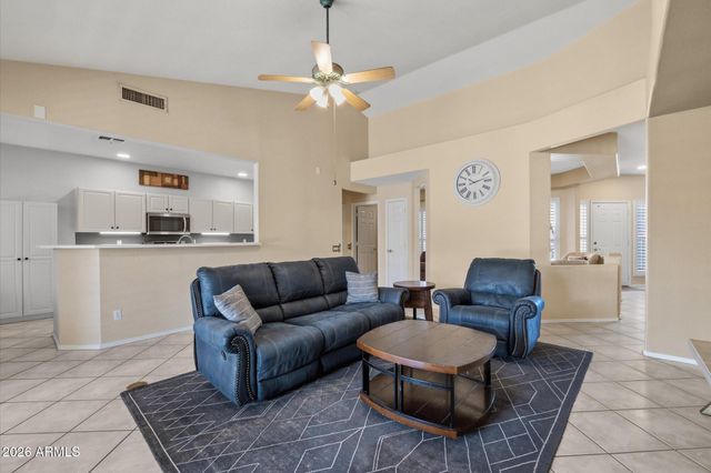 6305 E PALM Street, Mesa, AZ 85215