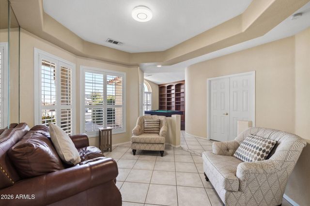 6305 E PALM Street, Mesa, AZ 85215