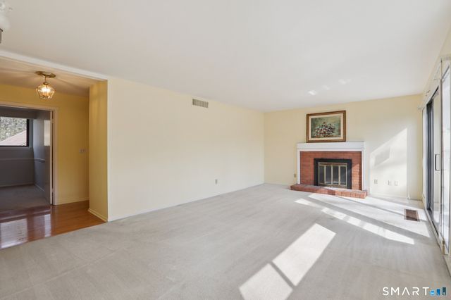 558 Heritage Village C, Southbury, CT 06488