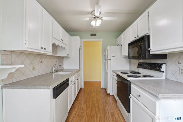 558 Heritage Village C, Southbury, CT 06488