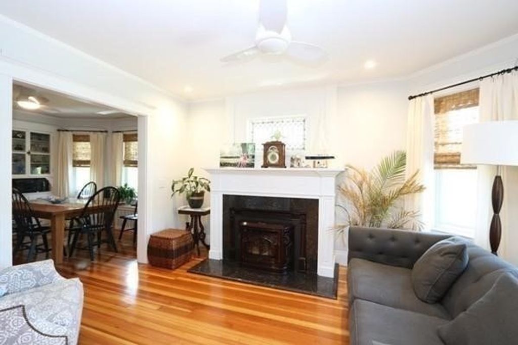 466 Albemarle Road 466, Newton, MA 02460