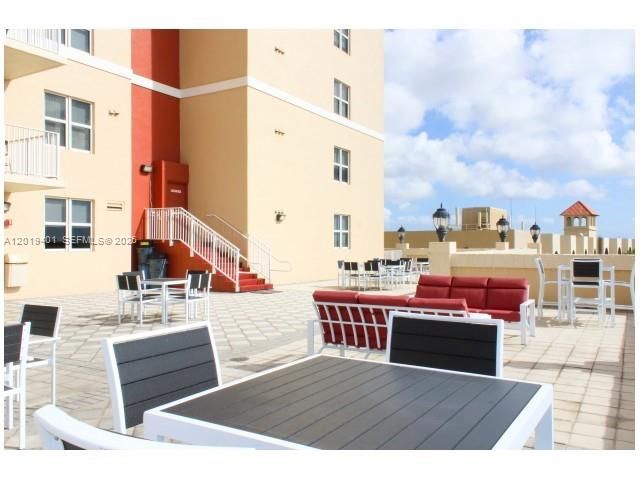9601 Fontainebleau Blvd 110, Miami, FL 33172