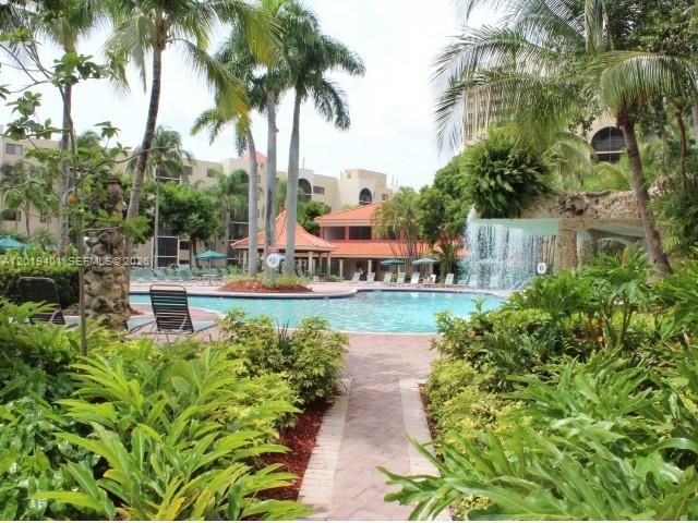 9601 Fontainebleau Blvd 110, Miami, FL 33172