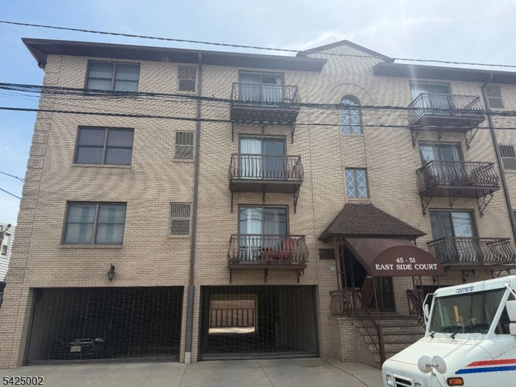 45 Gotthardt St B-5, Newark City, NJ 07105 — exterior