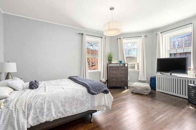 6 Lanark Road 1, Brookline, MA 02445