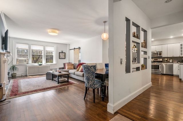 6 Lanark Road 1, Brookline, MA 02445