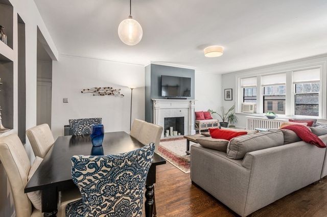 6 Lanark Road 1, Brookline, MA 02445