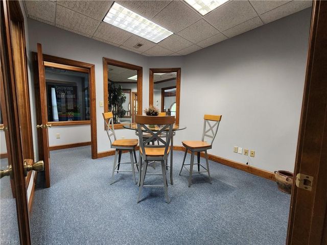 11825 Rock LNDG, Newport News, VA 23606