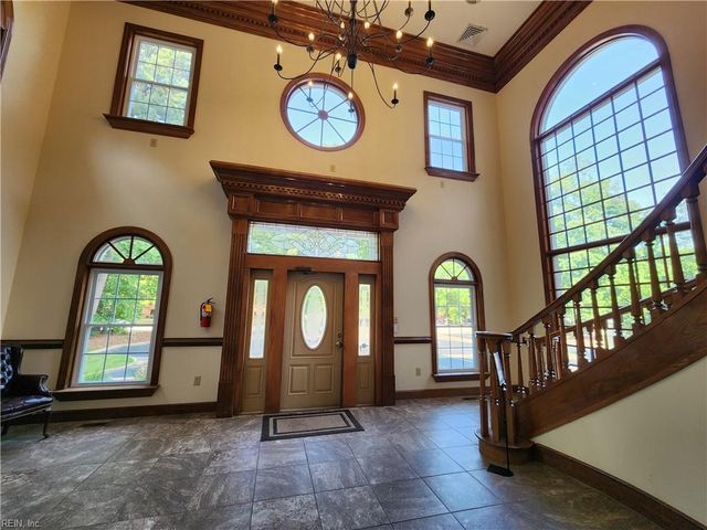 11825 Rock LNDG, Newport News, VA 23606