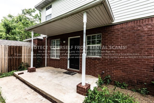 2554 W Houston, Fayetteville, AR 72704