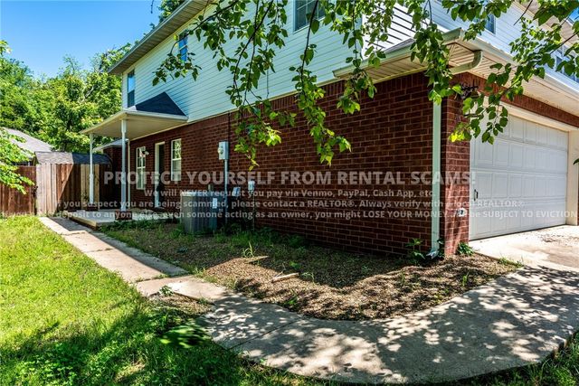 2554 W Houston, Fayetteville, AR 72704