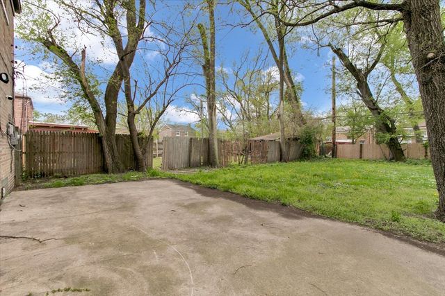 9846 S Calhoun Avenue, Chicago, IL 60617