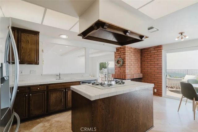 906 Whitehaven Terrace, Glendale, CA 91207