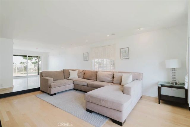 906 Whitehaven Terrace, Glendale, CA 91207