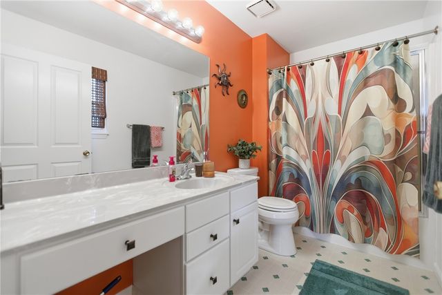 306 Covington Ct, Seven Fields Boro, PA 16046