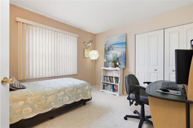 306 Covington Ct, Seven Fields Boro, PA 16046