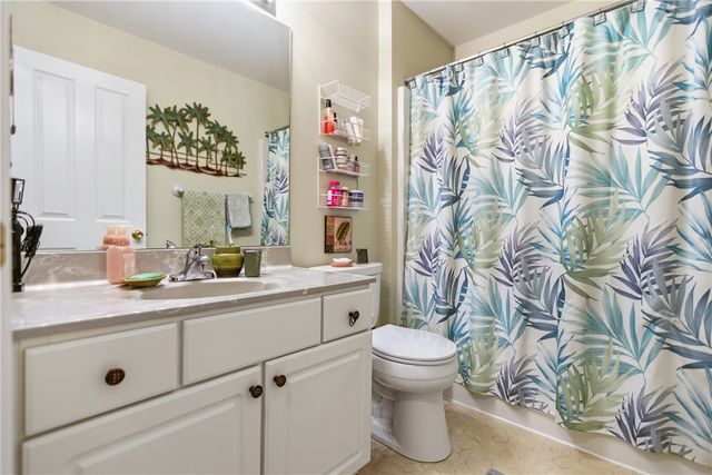 306 Covington Ct, Seven Fields Boro, PA 16046