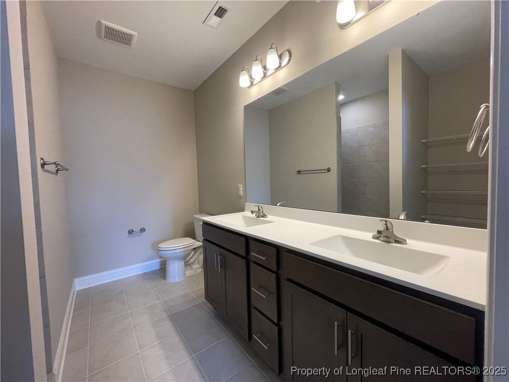 240 Gallery Drive 303, Spring Lake, NC 28390 — photo 2