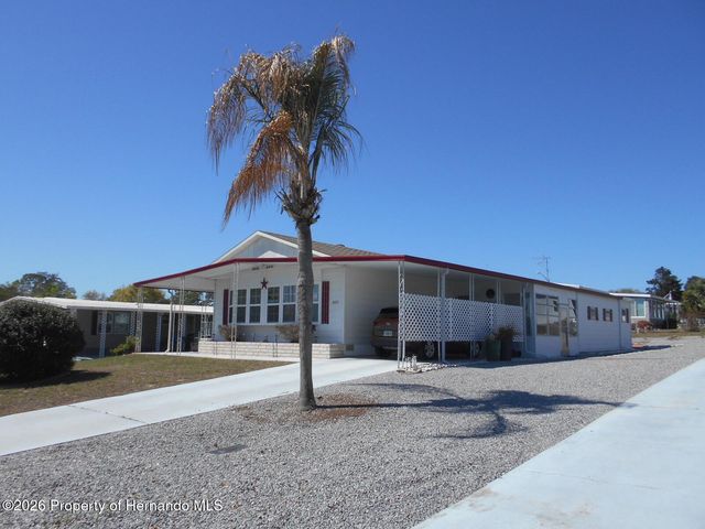 8271 Modena Avenue, Brooksville, FL 34613