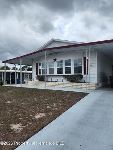 8271 Modena Avenue, Brooksville, FL 34613
