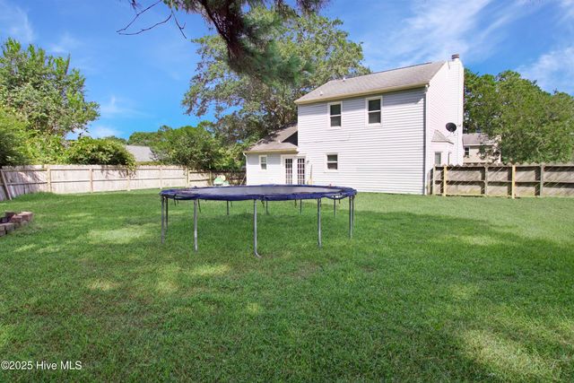 203 Palamino Trail, Jacksonville, NC 28546