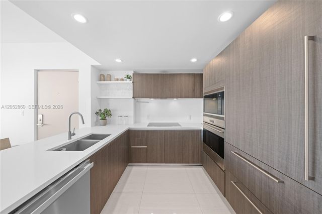 1150 102nd St 506, Bay Harbor Islands, FL 33154