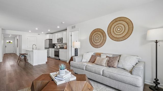 794B Concord Circle, Burlington, WI 53105