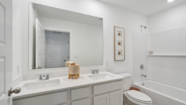 794B Concord Circle, Burlington, WI 53105