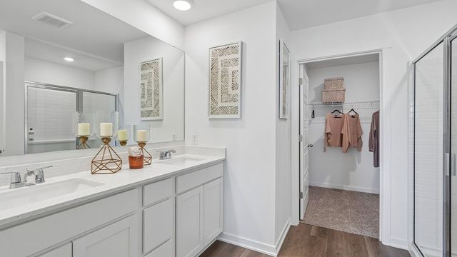 794B Concord Circle, Burlington, WI 53105