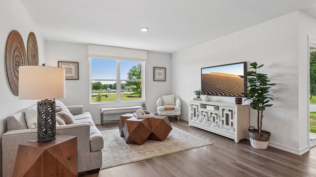 794B Concord Circle, Burlington, WI 53105