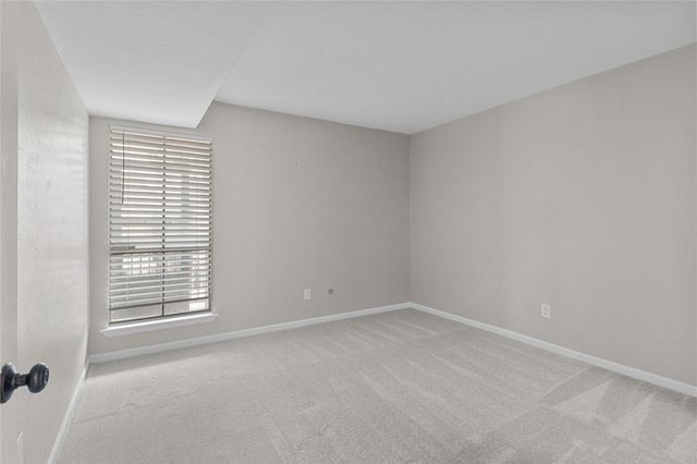 5001 Lamonte Lane 105, Houston, TX 77092