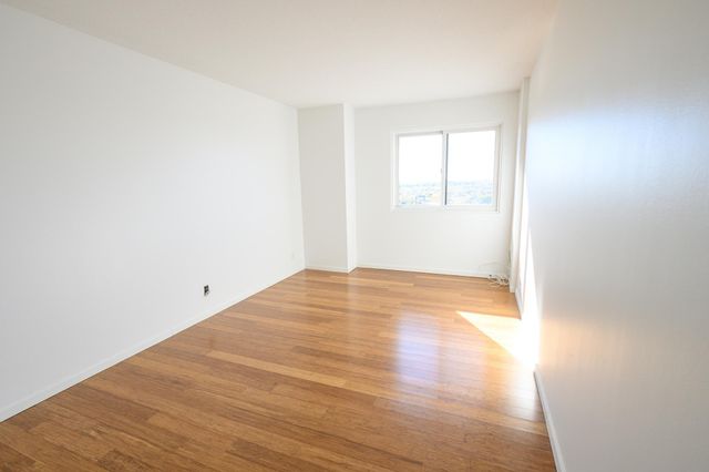 410 Groveland Avenue 1906, Minneapolis, MN 55403