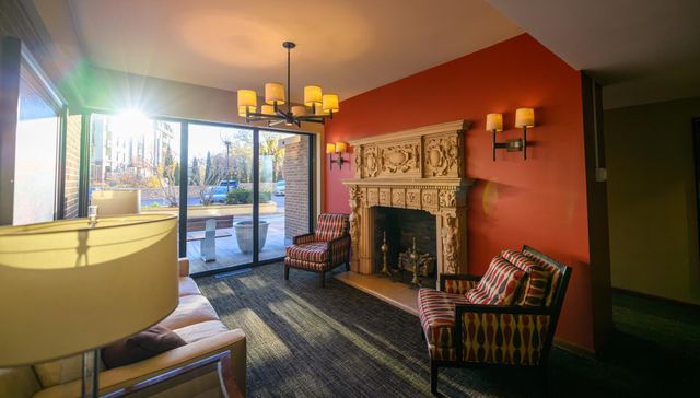 410 Groveland Avenue 1906, Minneapolis, MN 55403